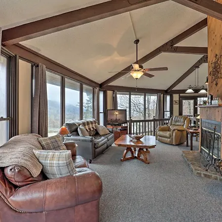 Skiway Chalet Beech Mountain Home With Hot Tub!